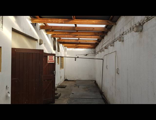 186M² FACTORY TO LET IN BELLVILLE CENTRAL